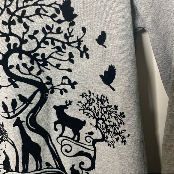 Tout a Coup Animal Tree Graphic Extra Long Sweatshirt - Picture 8 of 13